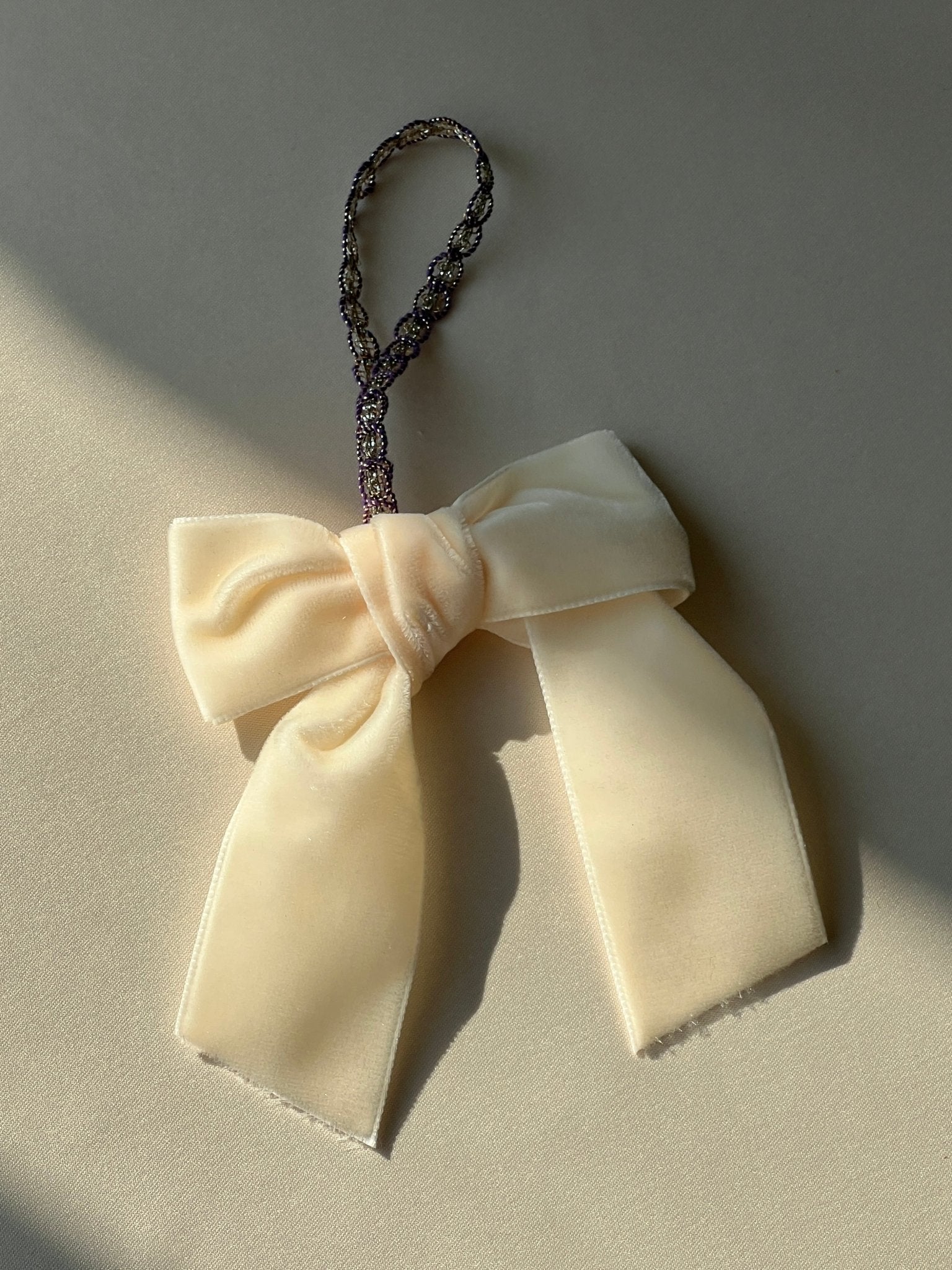 Velvet bow - NEROLI