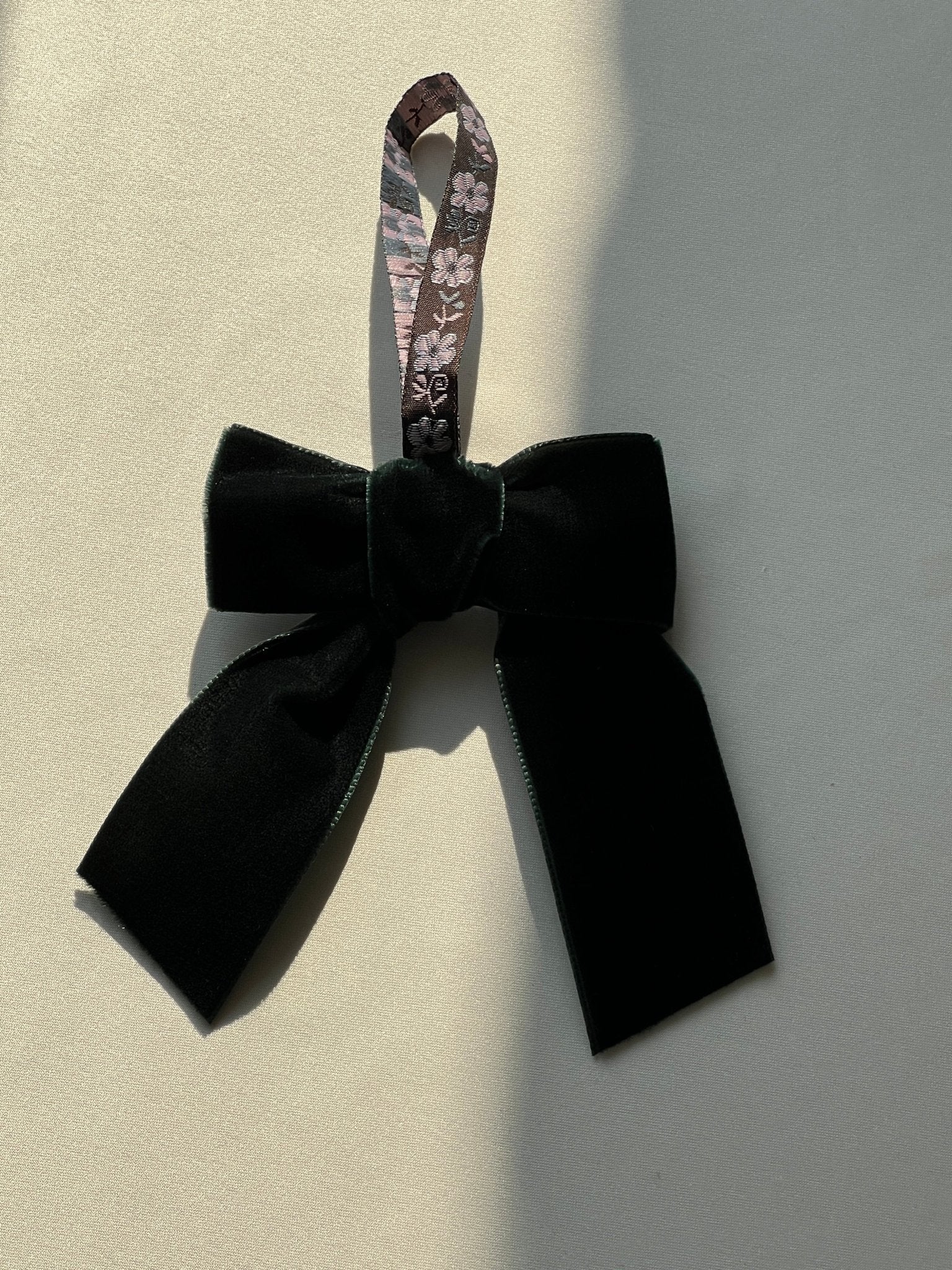Velvet bow - NEROLI
