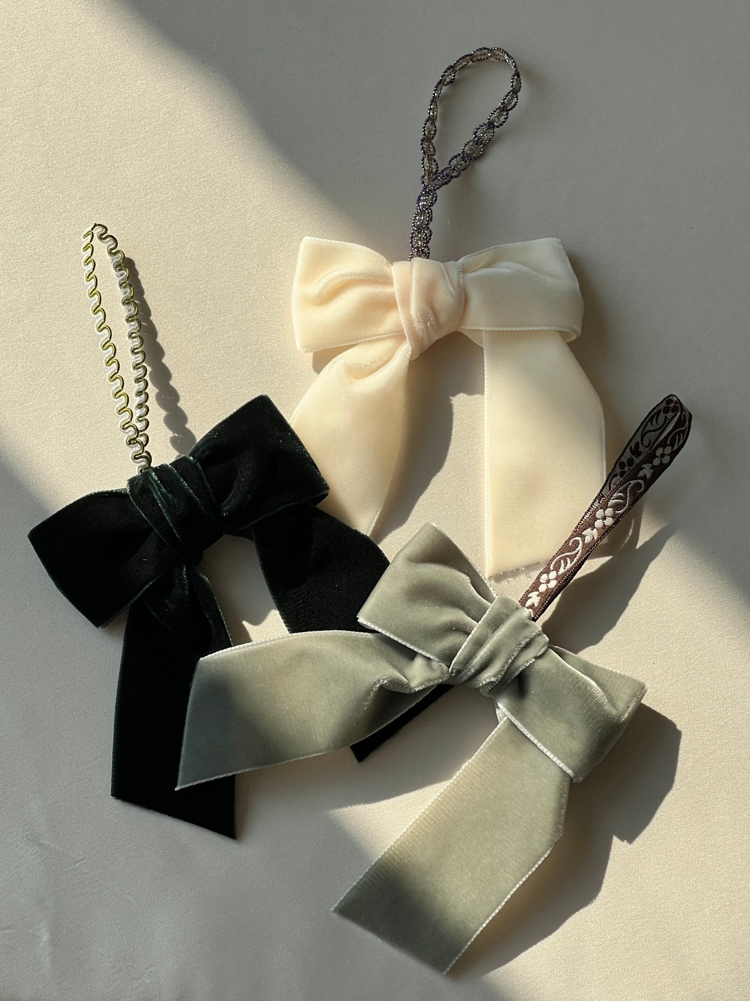 Velvet bow - NEROLI