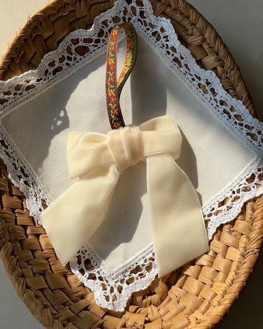 Velvet bow - NEROLI