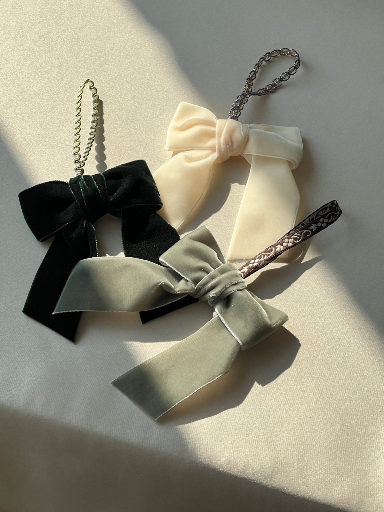 Velvet bow - NEROLI