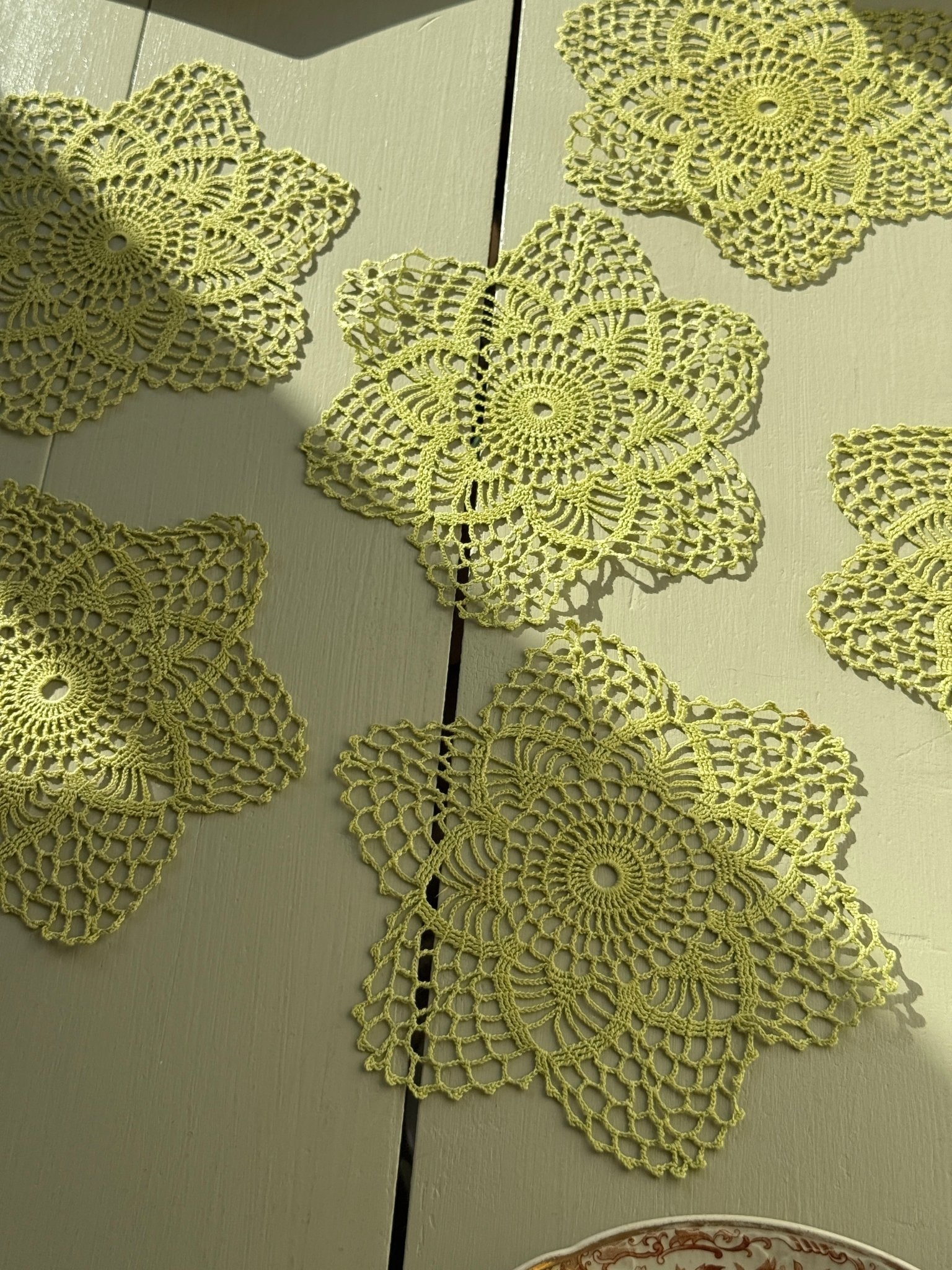 Vintage Crochet Doilies - NEROLI