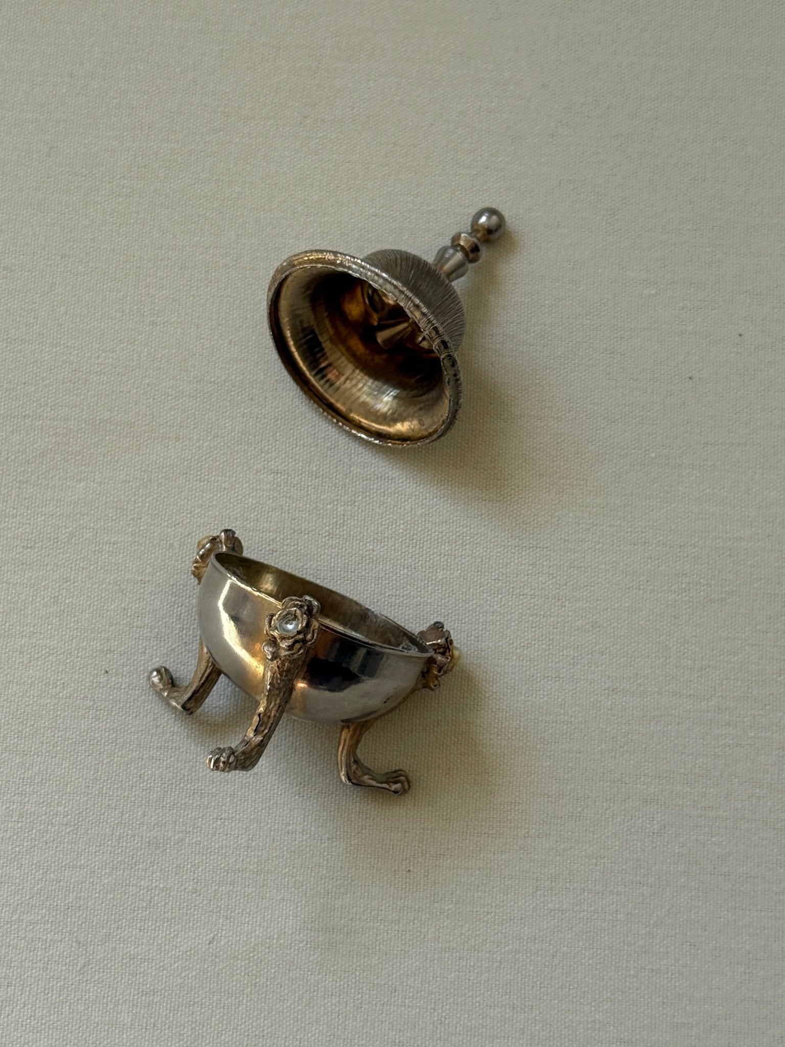 Vintage silver bell - NEROLI