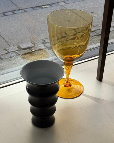 Wavy vase - NEROLI