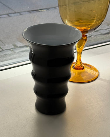 Wavy vase - NEROLI