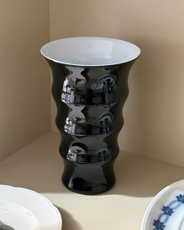 Wavy vase - NEROLI