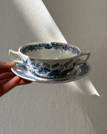 Windsor cups and saucers (7 sets) - NEROLI