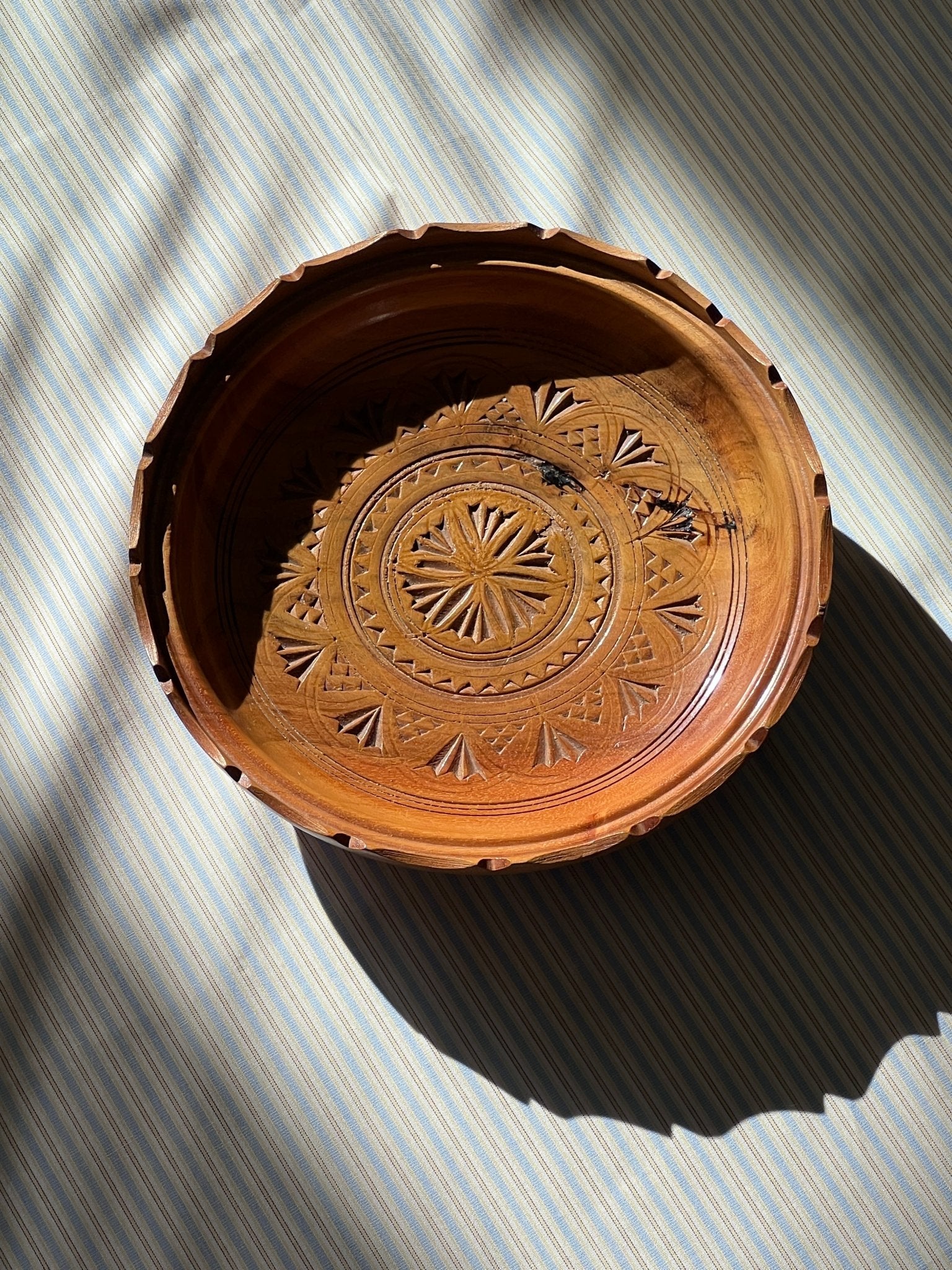 Wooden bowl - NEROLI