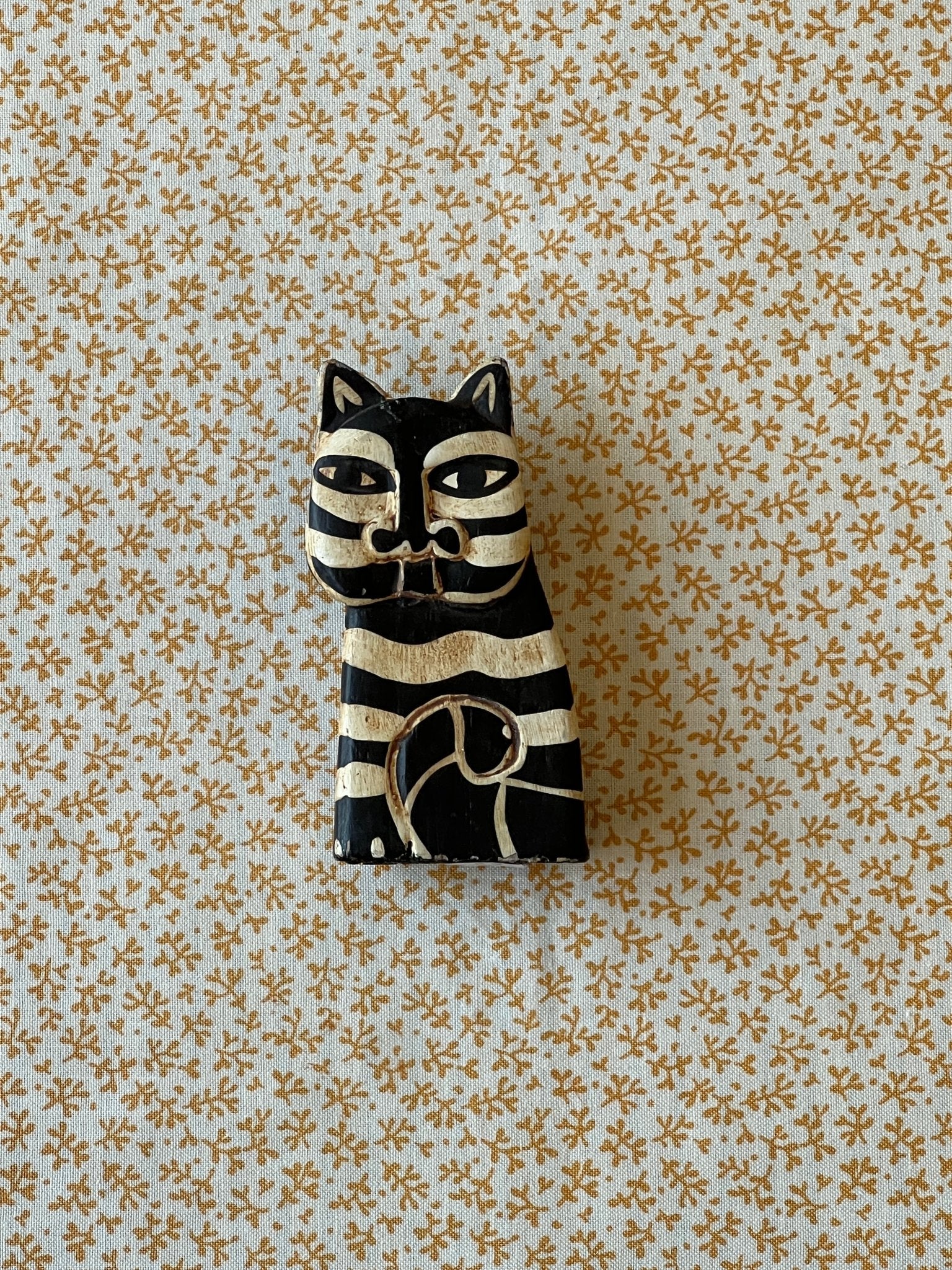 Wooden cat - NEROLI