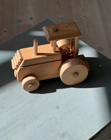 Wooden tractor - NEROLI