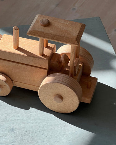 Wooden tractor - NEROLI