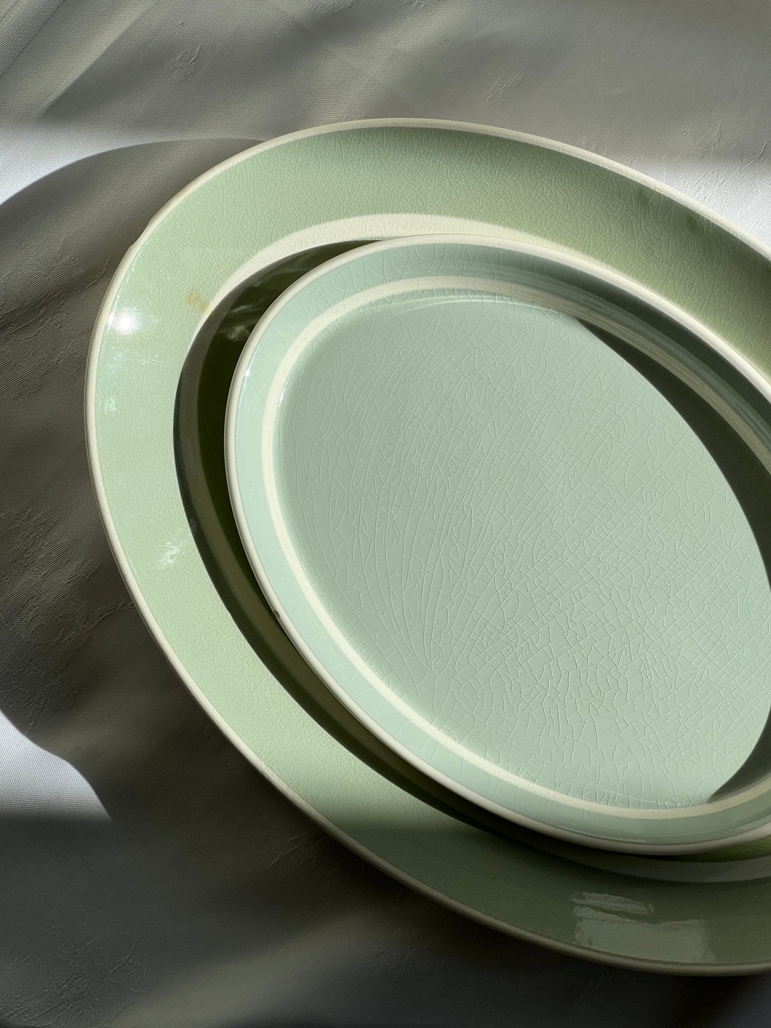 Aluminia dish - NEROLI