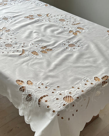 Embroidered tablecloth - NEROLI