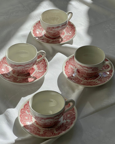 English cups and saucers - NEROLI