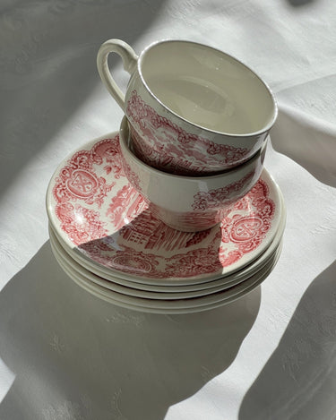 English cups and saucers - NEROLI