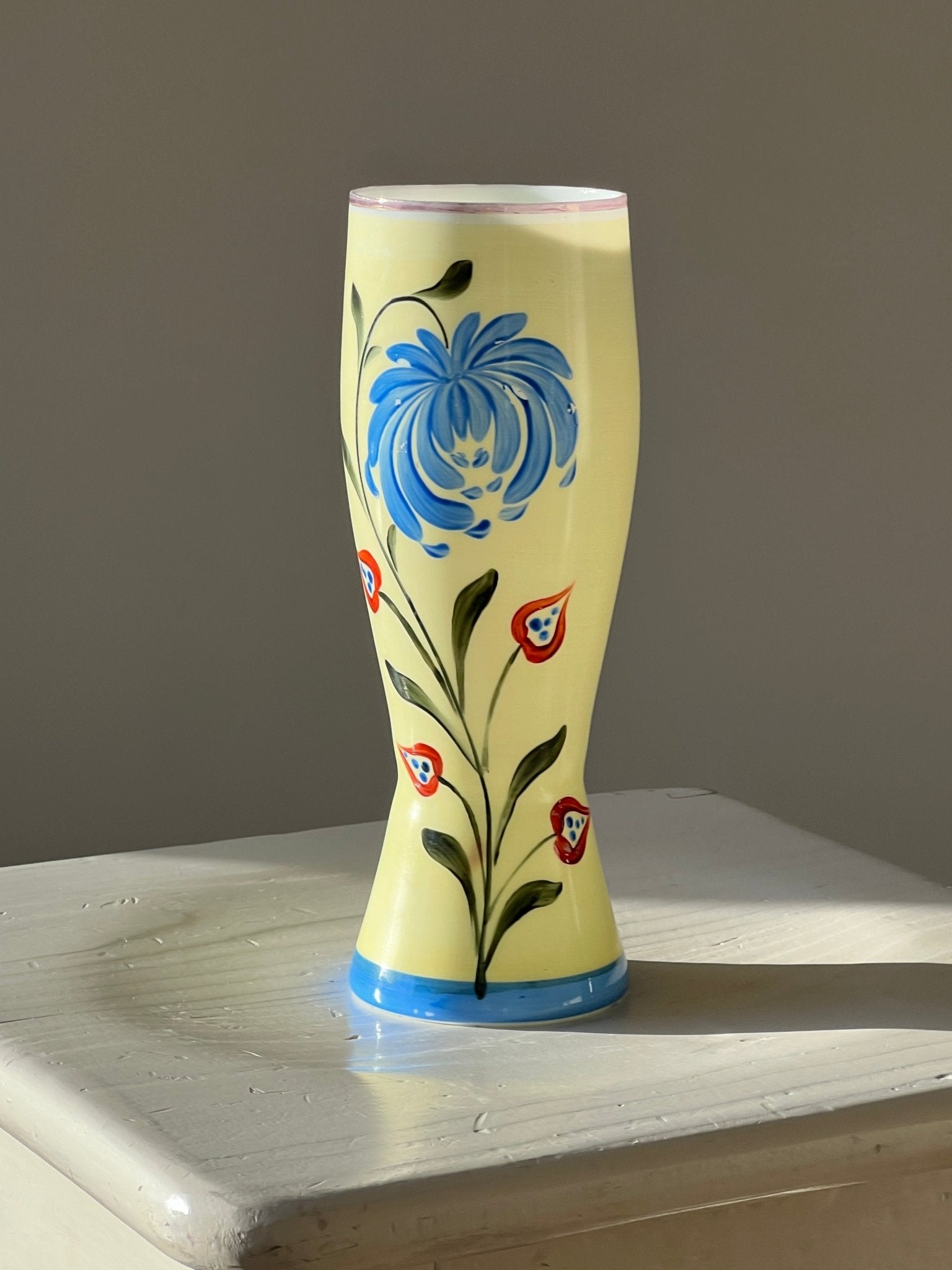 Handpainted opaline vase - NEROLI