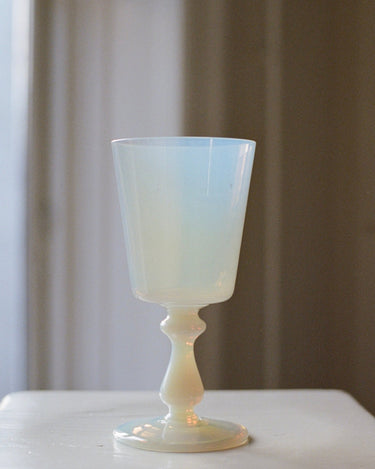 Iridescent opaline vase - NEROLI