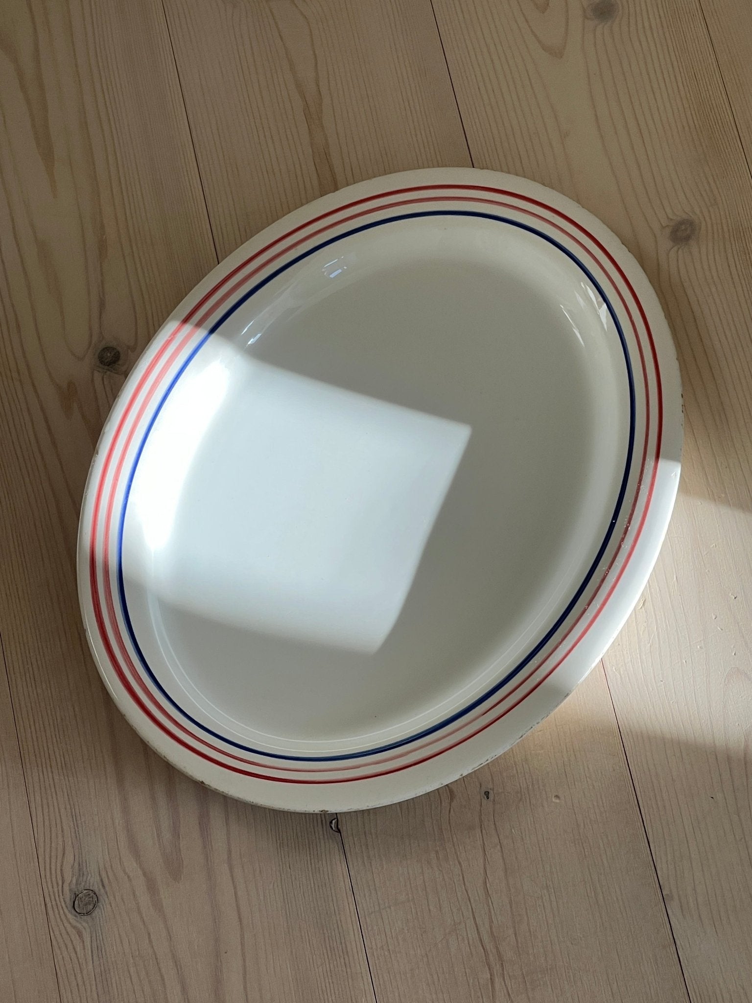 Italian stripe dish - NEROLI